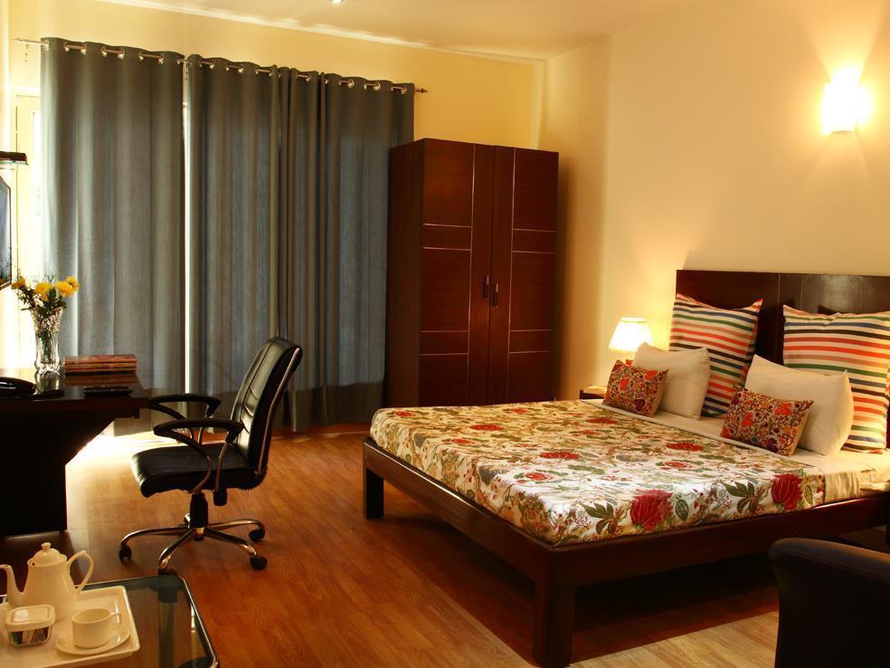 Perch Arbor-Golf Course Road Hotel Gurgaon Bagian luar foto